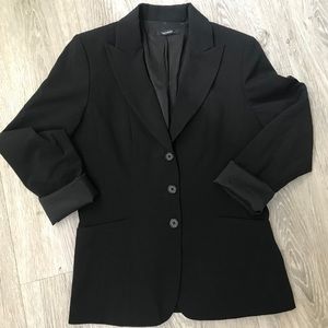 Tahari Black Blazer - 8